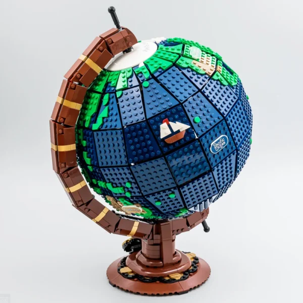 Ideas Expert 21332 Bricks Earth Globe Modular Building Blocks - Image 5